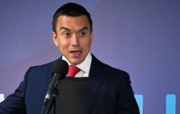 En medio del escándalo, Noboa lleva adelante su campaña electoral de cara a la segunda vuelta el 13 de abril