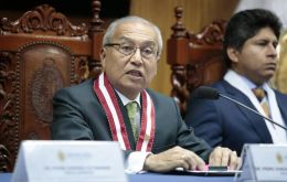 Según El Comercio, Pedro Chávarry no dio un paso al costado pese a que así se lo solicitaron expresamente los fiscales supremos y pares durante una reunión
